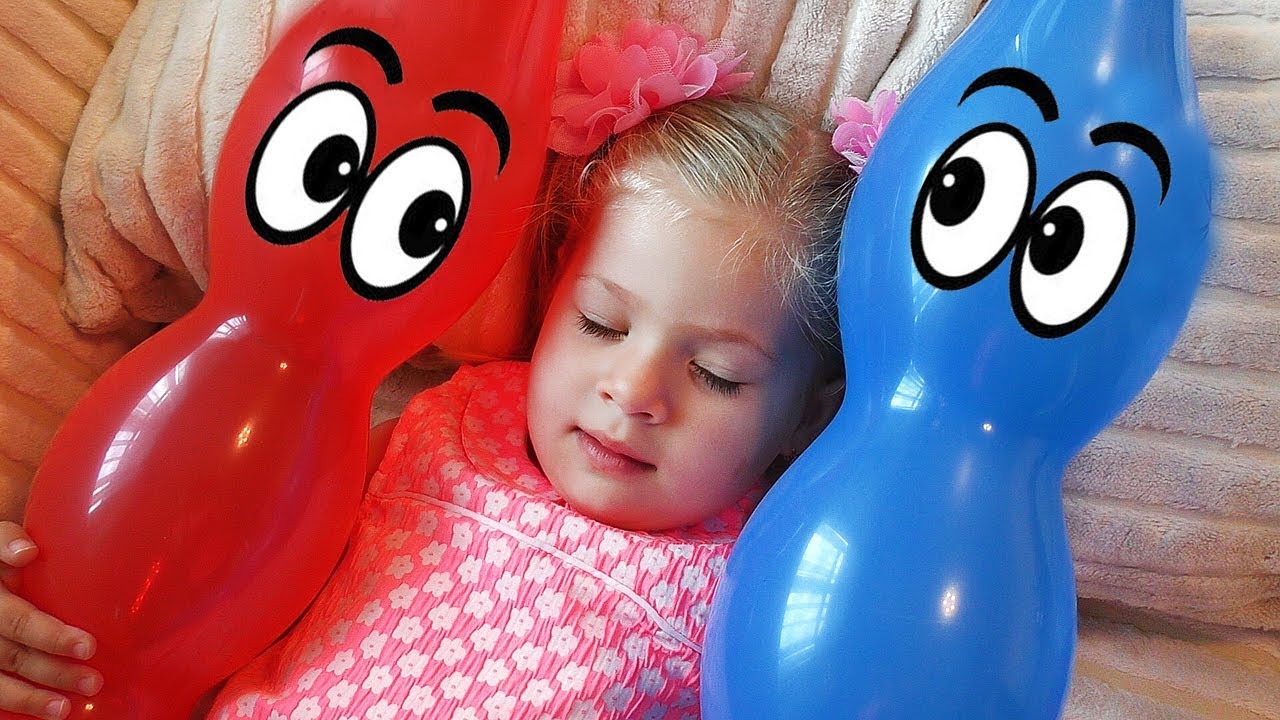Diana Pretend Play with Baby Baloons img